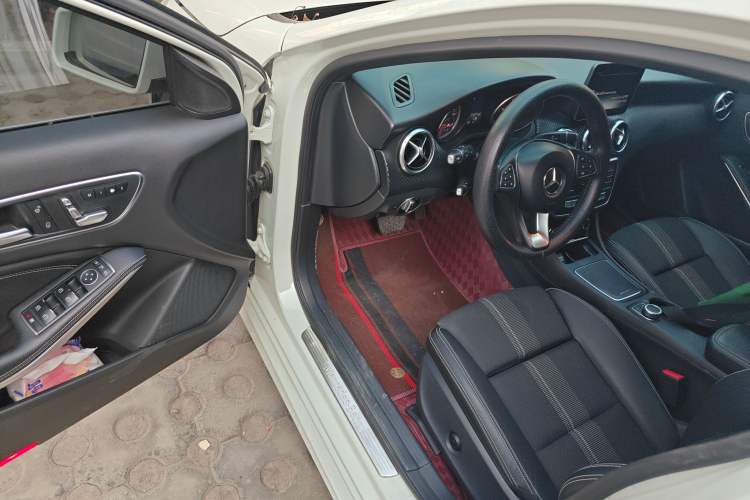 Used Mercedes-Benz A-Class 2018 A 200 Fashion Model
