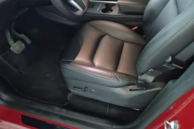 Used Tesla Model Y 2021 Standard Range Rear-Wheel Drive Version
