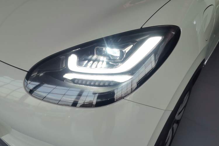 Used Wuling Bingo 2023 410 km Lingxi Deluxe Edition