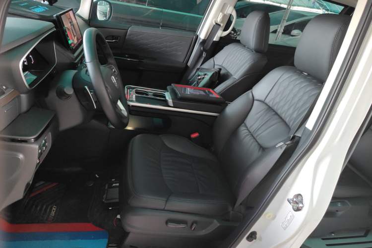 Used Honda Odyssey 2024 2.0L eHEV Sharp & Enjoy Edition
