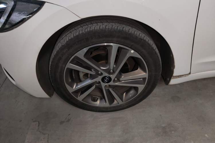 Used Hyundai Elantra 2016 1.6L Automatic ZhiXuan – Elite Version