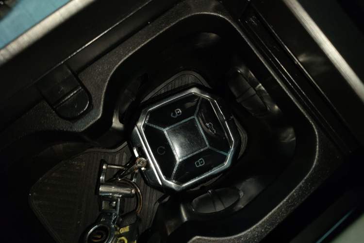 Used JETOUR Traveler 2023 2.0T All-Wheel-Drive CrossPRO