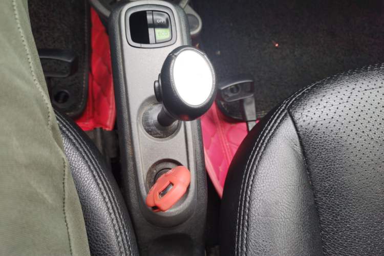 Used smart fortwo 2013 1.0 MHD Hardtop Chocolate Special Edition
