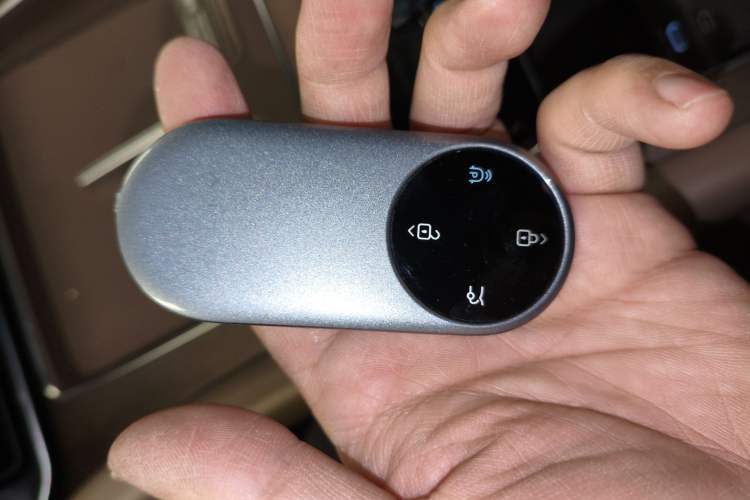 Used Hima AITO M9 2024 All-Electric Ultra Version 100 kWh 5-Seater Model