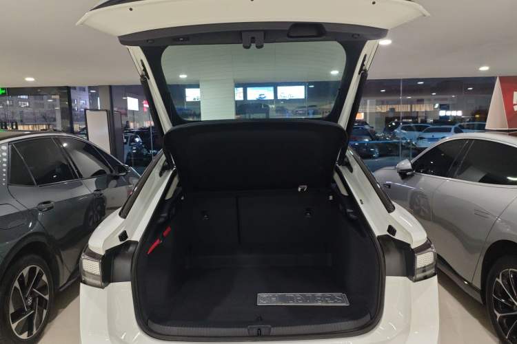 Used Volkswagen ID.7 VIZZION 2024 AIR model