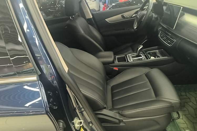 Used BYD Song MAX New Energy 2019 DM 1.5T Smart Connect Advanced 7-Seater China VI Standard
