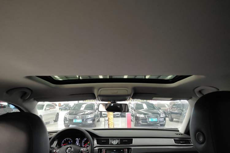 Used Volkswagen Passat 2017 330TSI DSG Luxury Edition
