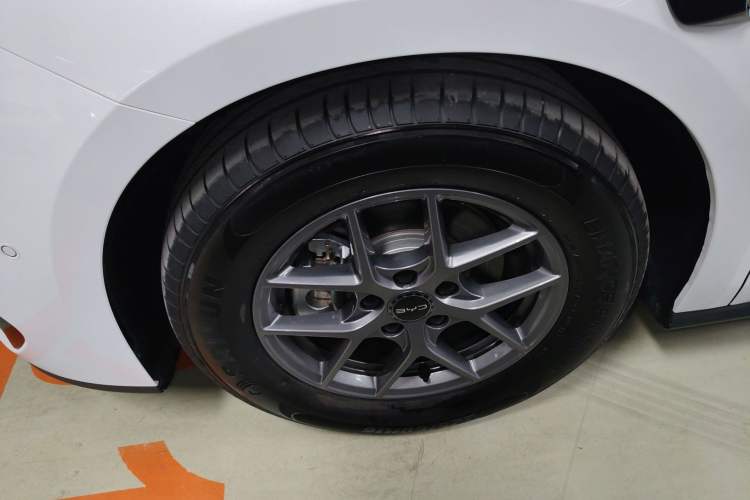 Used BYD Seal 06 New Energy 2025 DM-i Smart Drive 80KM Luxury Model
