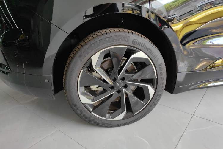 Used Zeekr 001 2023 YOU Edition 100 kWh
