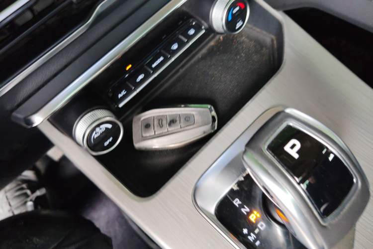 Used Geely Auto Coolray 2019 260T DCT Knight China V Standard
