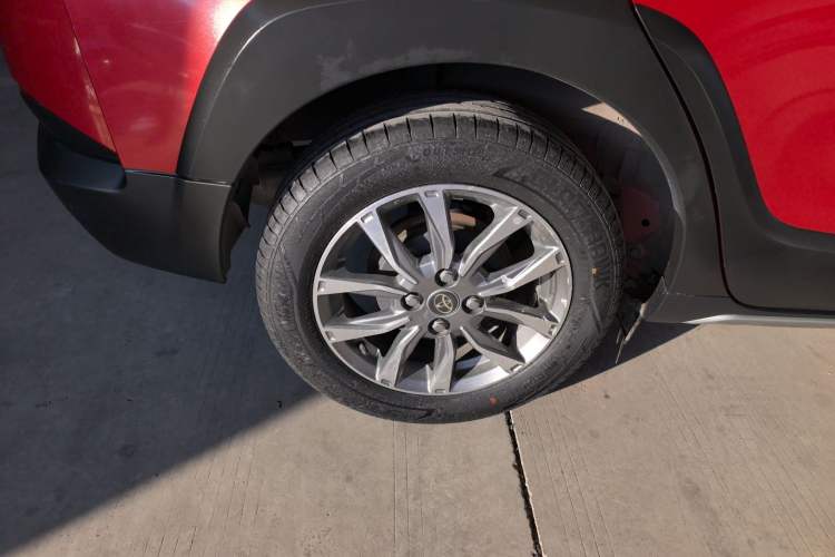 Used Toyota YARiS L 2022 X-Trail 1.5L CVT Leading PLUS Edition