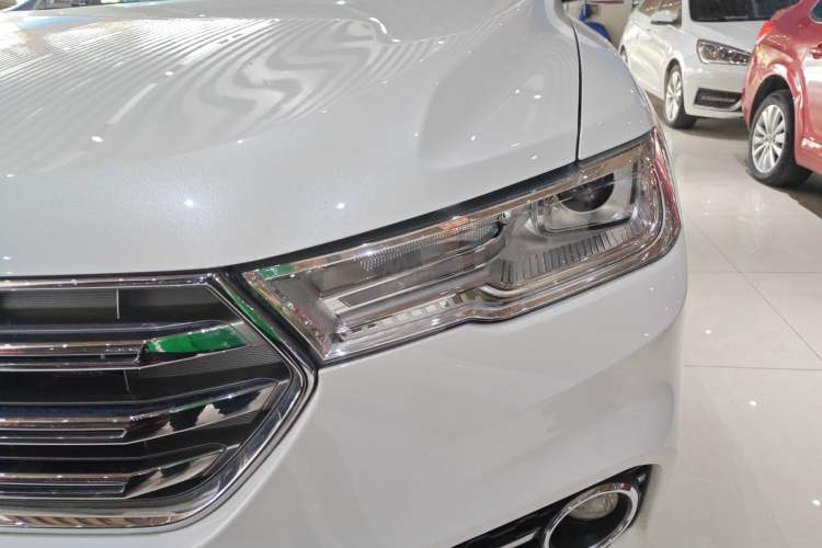 Used Haval H6 2017 Blue Label 2.0T Automatic Two-Wheel Drive Smart Edition
