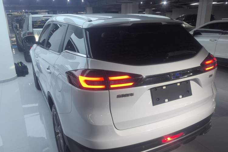 Used Geely Auto Emgrand X7 Sport 2020 1.8TD DCT Two-Wheel Drive Smart Connect 4G-Enabled Version