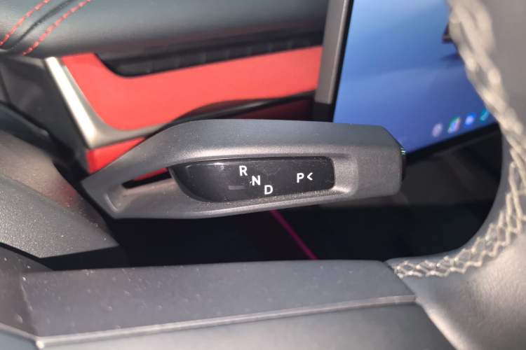 Used  SU7 2024 Four-Wheel Drive Ultra-Long Range Advanced Intelligent Driving Max Edition