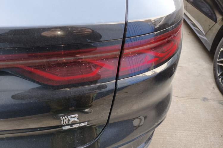 Used BYD Han 2024 EV Glory Edition 610 km All-Wheel Drive "Tian Shen Zhi Jia" Intelligent Driving Model
