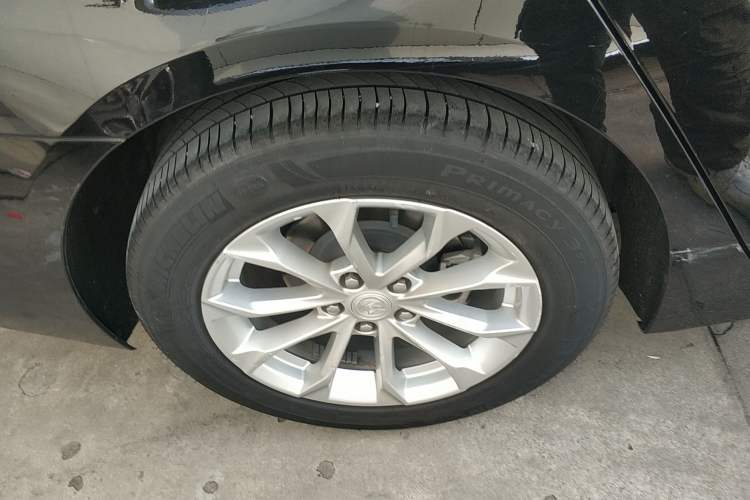 Used Buick LaCrosse 2021 552T Luxury Version
