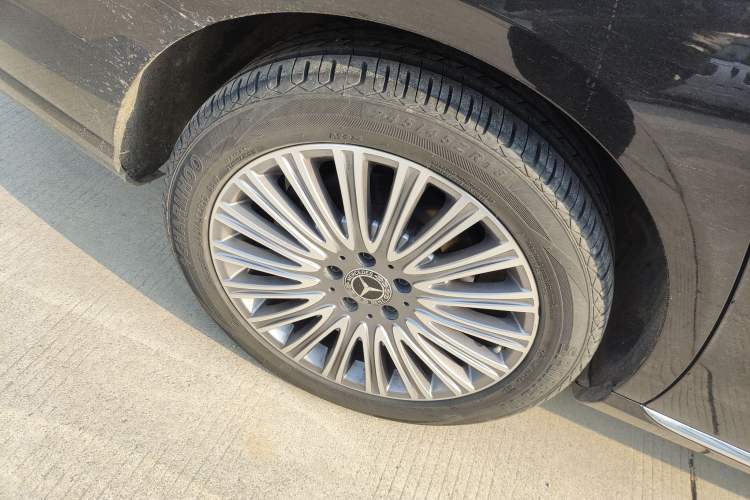 Used Mercedes-Benz E-Class 2021 E 300 L Stylish Model