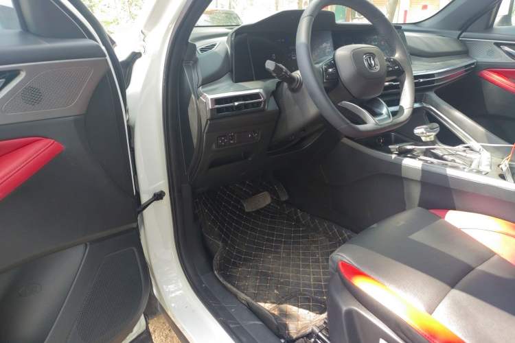 Used Changan CS35PLUS 2021 Blue Whale NE 1.4T DCT Luxury Model
