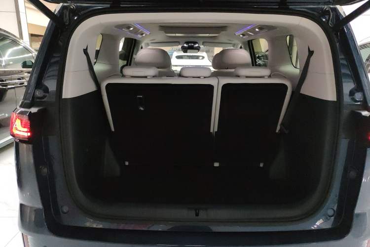 Used VOYAH Dream 2025 PHEV Four-Wheel-Drive Flagship Version – Qiankun Edition
