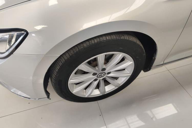 Used Volkswagen Magotan 2017 330TSI DSG Leading Model
