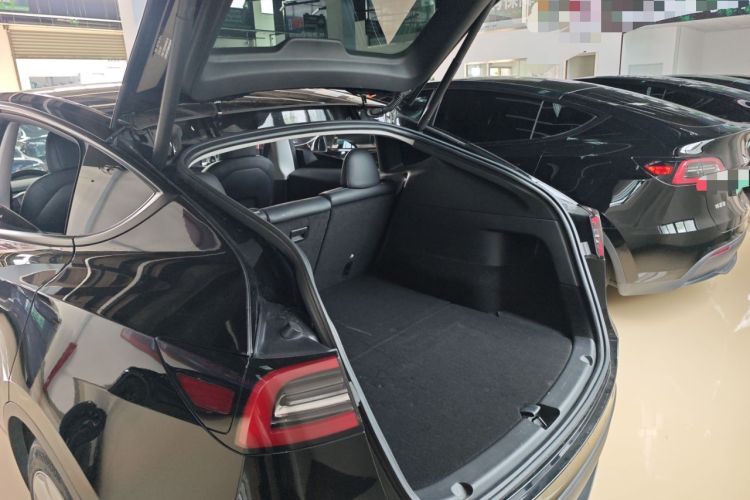 Used Tesla Model Y 2022 Rear-Wheel-Drive Version
