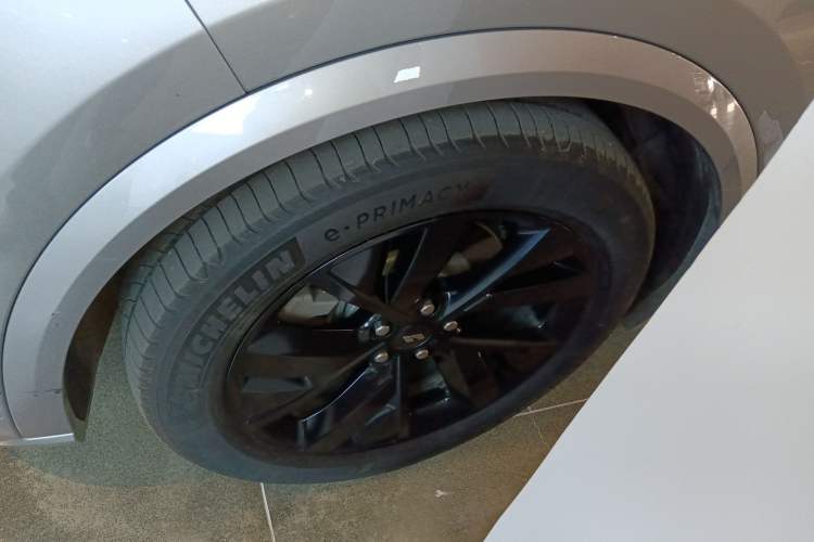 Used Li Auto L8 2023 Pro Model