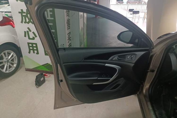 Used Buick Regal 2015 1.6T Leading Technology Model
