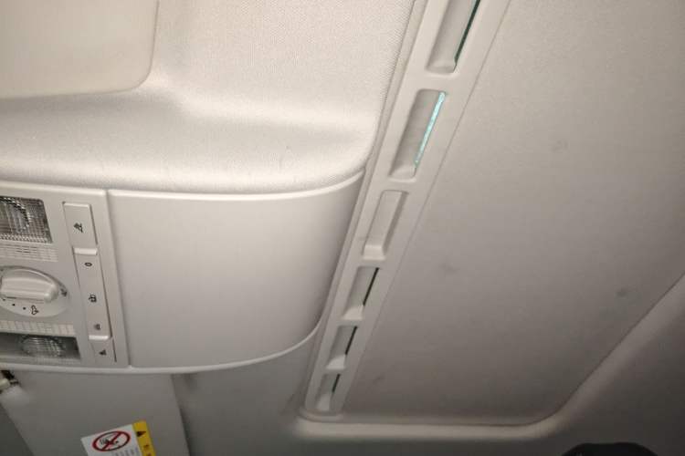 Used Volkswagen Polo 2016 1.6L Automatic Comfort Model