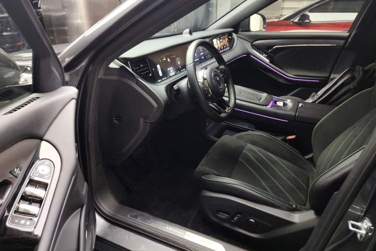 Used VOYAH FREE 2025 318 318 km Rear-Drive Touring Edition
