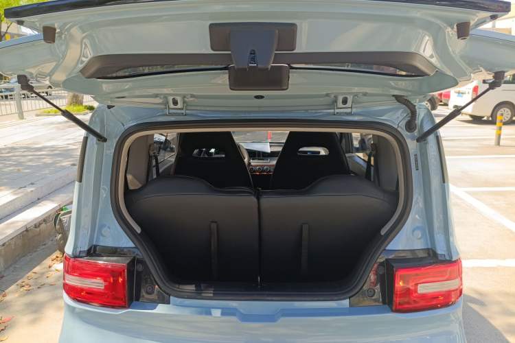 Used Wuling Hongguang MINIEV 2022 Easy Version Lithium Iron Phosphate
