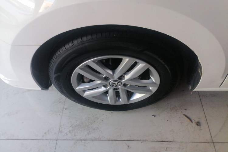 Used Volkswagen Jetta 2017 1.5L Manual Fashion Edition
