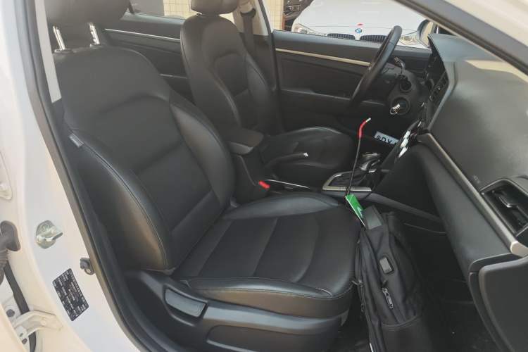 Used Hyundai Elantra 2019 1.5L CVT ZhiXuan – Elite Version
