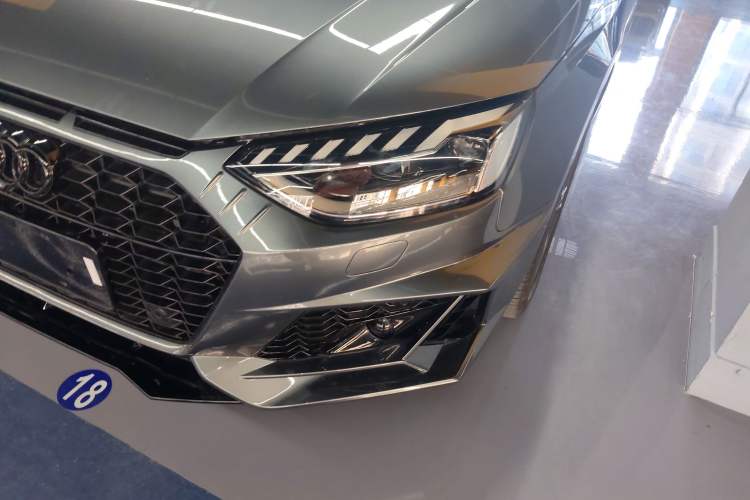 Used Audi A4L 2022 40 TFSI Luxury Dynamic Model