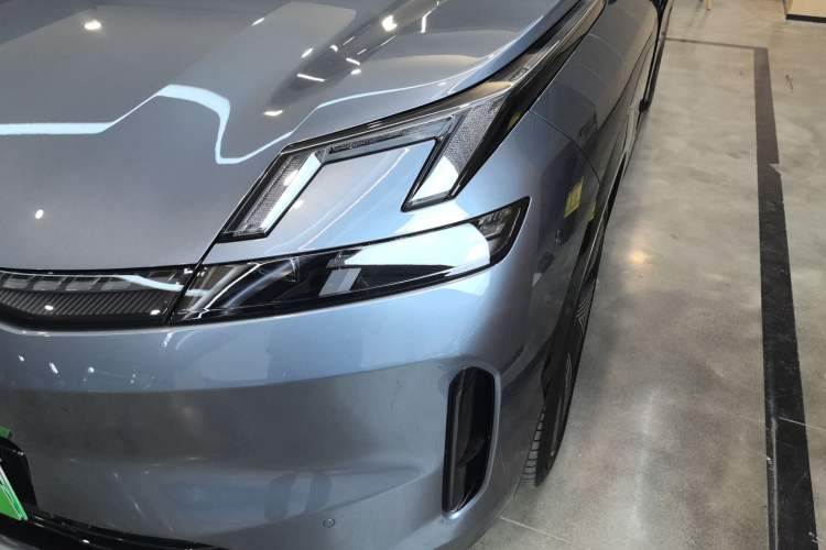 Used Lynk & Co 08 EM-P 2025 245km Ultra-Long Range Halo
