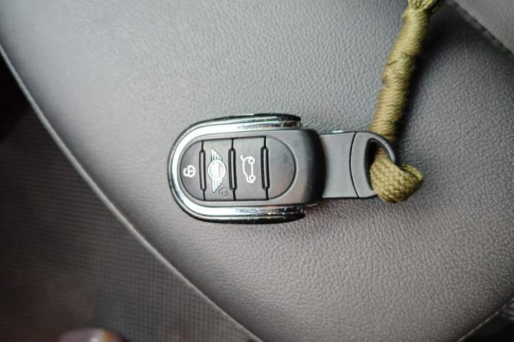 Used  MINI 2022 2.0T COOPER S Classic Edition
