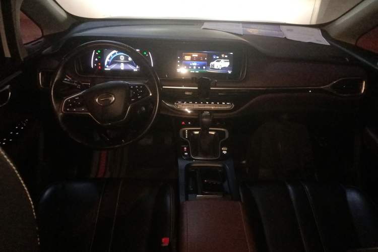 Used GAC Trumpchi M6 2021 PRO 270T DCT Luxury Edition
