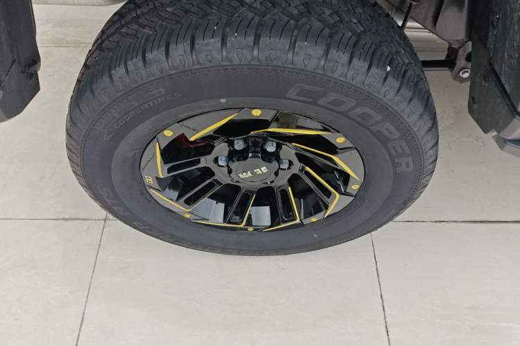 Used Beijing Auto BJ40 2021 2.0D Automatic Four-Wheel Drive Blade Hero Edition Adventurer Type
