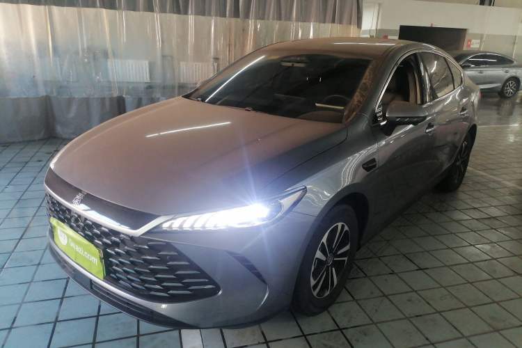 Used BYD Qin PLUS 2025 DM-i Smart Drive 120KM Superior Model