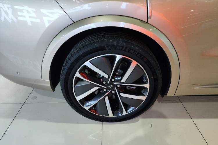 Used Li Auto L8 2023 Max model
