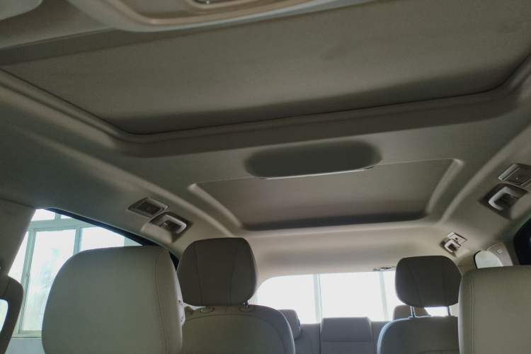 Used Buick GL8 2022 ES Landtrek 653T Luxury Edition
