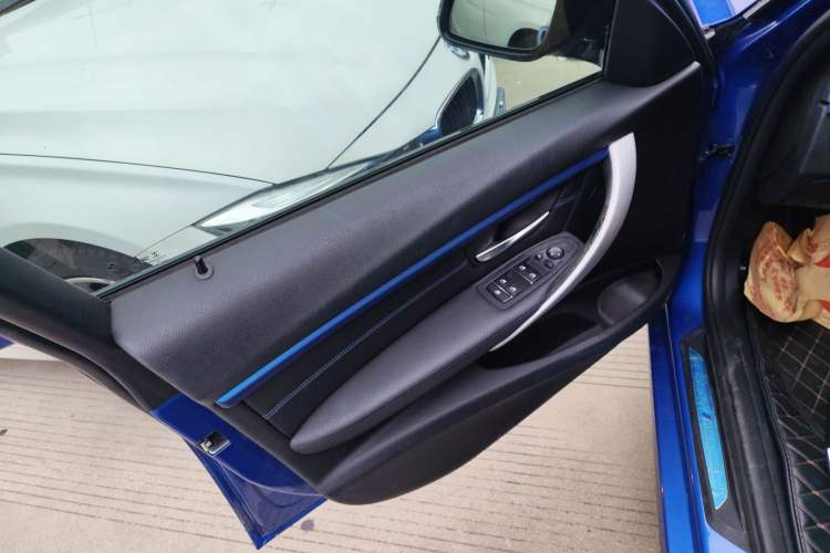 Used BMW 3 Series 2019 320i M Sport Package