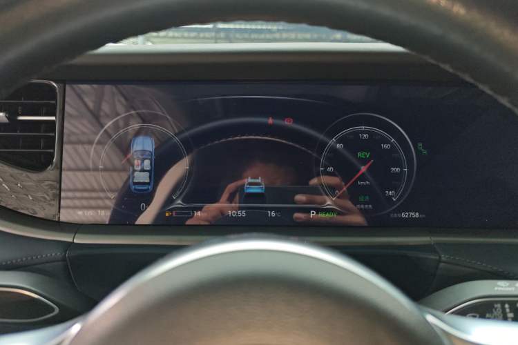 Used VOYAH FREE 2021 Four-Wheel Drive Standard Range-Extended Exclusive Luxury Package
