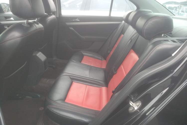 Used Volkswagen Lavida 2017 1.6L Automatic Fashion Edition
