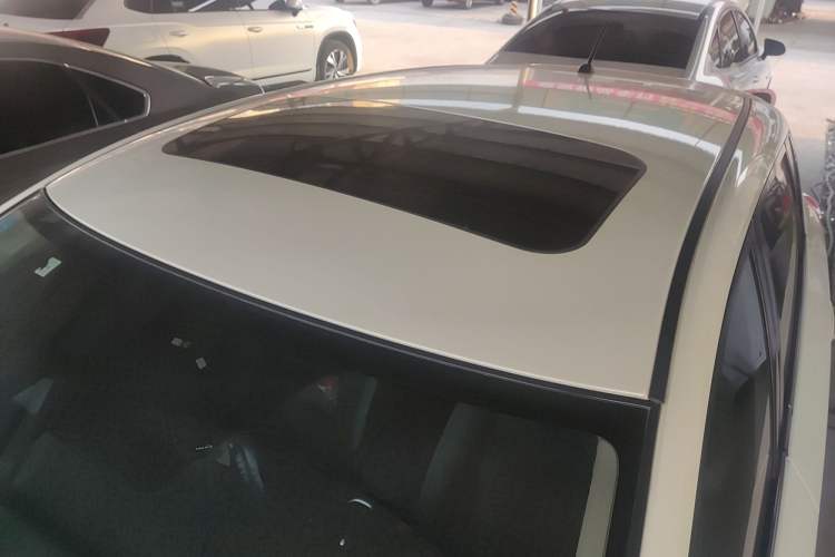 Used Nissan Tiida 2016 1.6L CVT Smart Drive Edition
