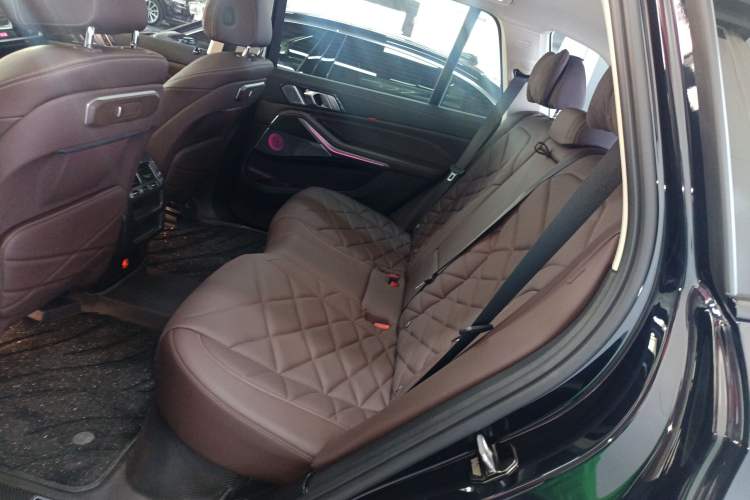 Used BMW X5 2023 xDrive 30Li Luxury M Sport Night Edition Package
