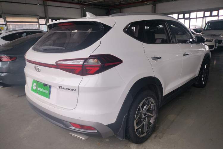 Used Hyundai Tucson 2019 280TGDi Dual-Clutch Two-Wheel Drive Smart Connect Version China V Standard
