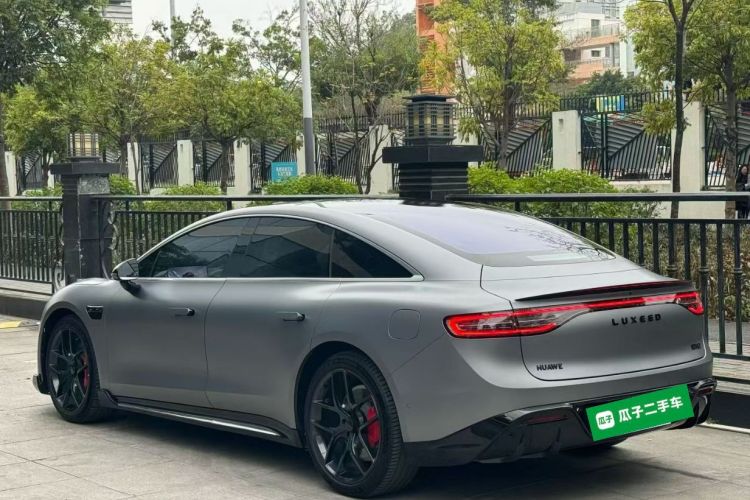 Used Hima Luxeed S7 2024 Max RS Four-Wheel-Drive Performance Edition
