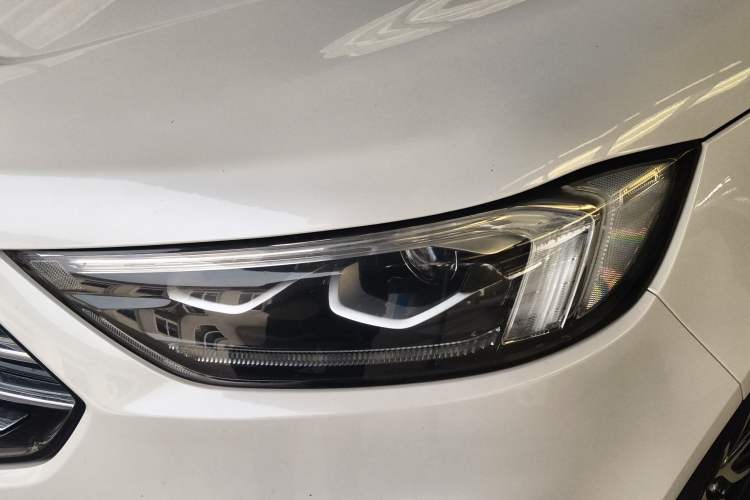 Used Ford Edge 2020 EcoBoost 245 Two-Wheel Drive Titanium 7-Seater
