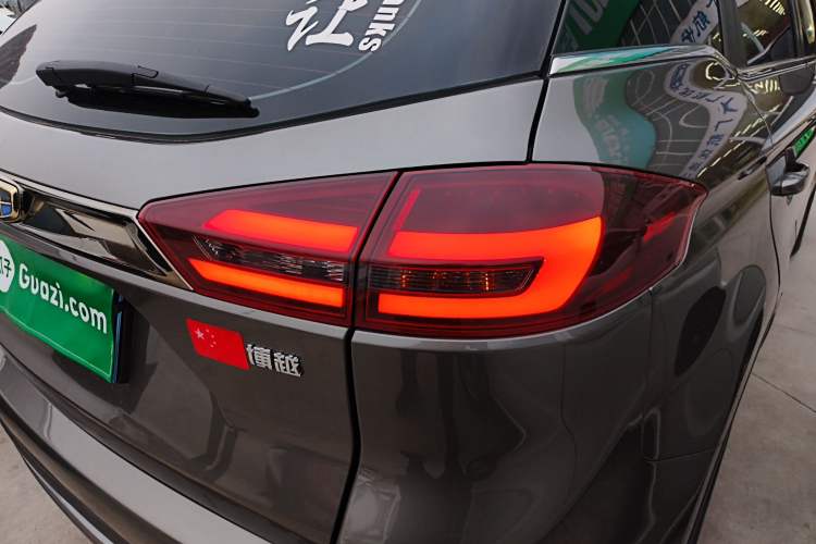 Used Geely Auto Emgrand X7 Sport 2020 1.8TD DCT Two-Wheel Drive Smart Connect 4G-Enabled Version
