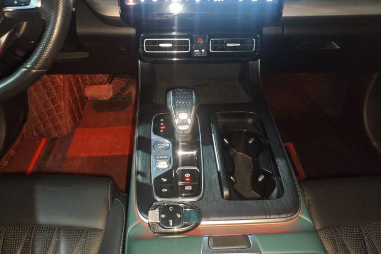 Used GAC Trumpchi GS8 2022 Flagship Series 2.0 TGDI Two-Wheel-Drive Prestige Edition (7 Seats)
